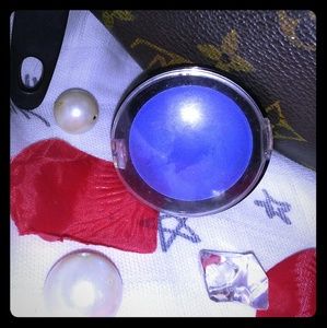 💥Brand NEW💥 Rich blue Eyeshadow